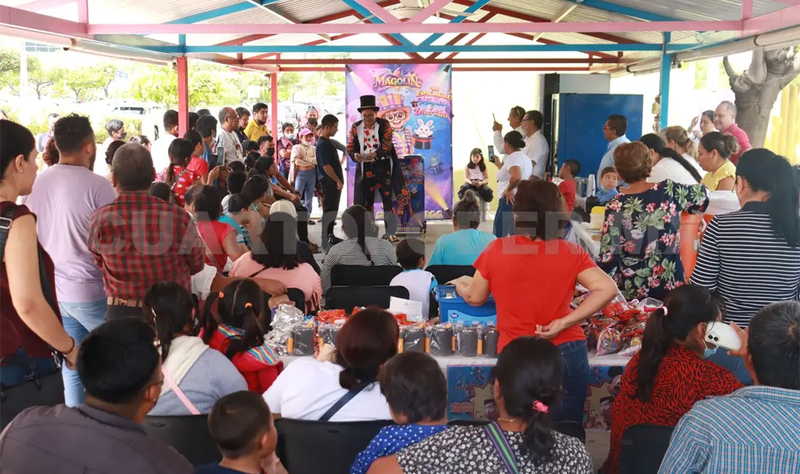 Festejaron a los padres en el Hospital de Especialidades Pediátricas (HEP). Samuel Meneses / CP