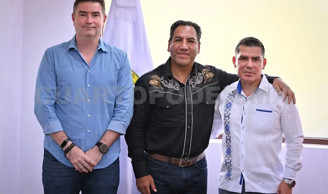 Ramírez Aguilar sostuvo una reunión de trabajo con el director general de Mexicana de Aviación. Cortesía