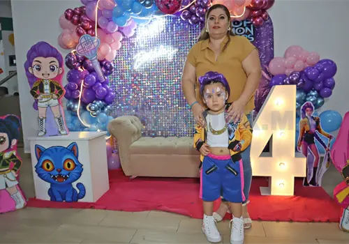 Daritza Isabel, un cumplea&ntilde;os muy k-pop