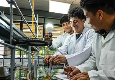 IPN, entre las tres mejores universidades públicas IPN, entre las tres mejores universidades públicas