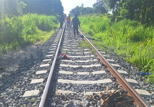 Tren destroza a centroamericano Tren destroza a centroamericano