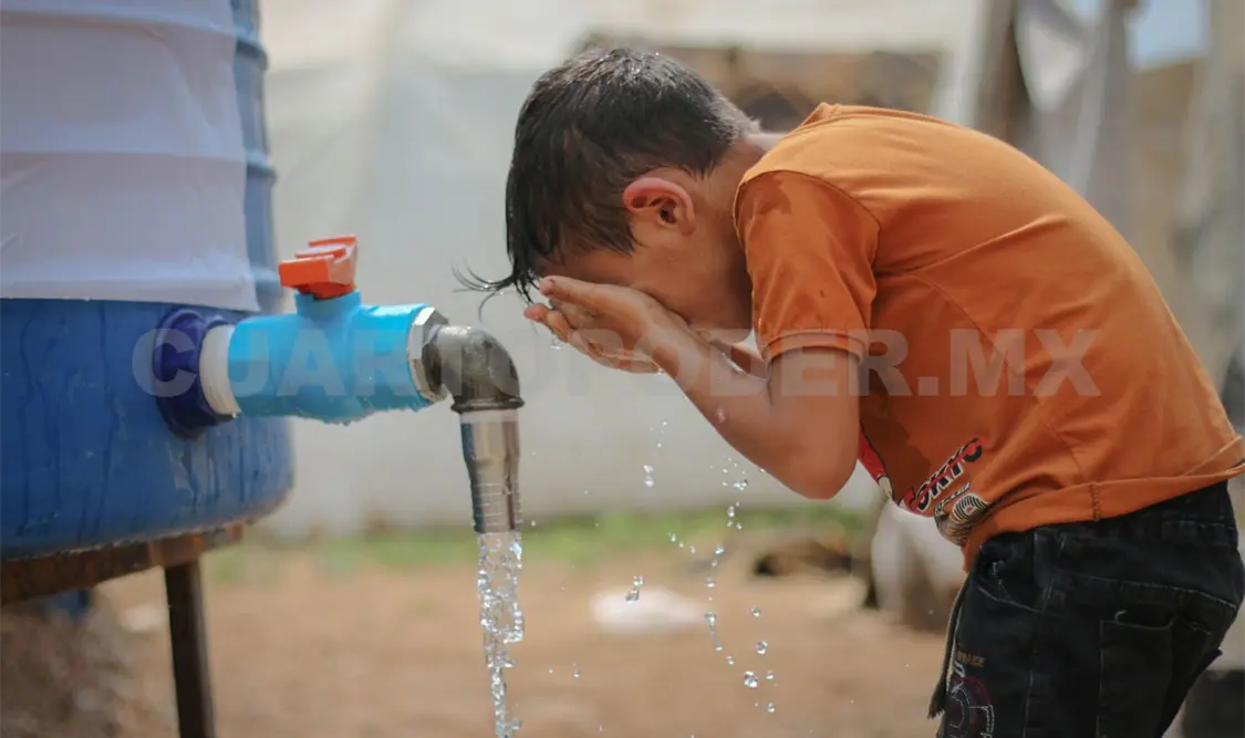 La directora dijo que uno de los objetivos es que todas y todos tengan acceso al agua potable. Diego Pérez / CP