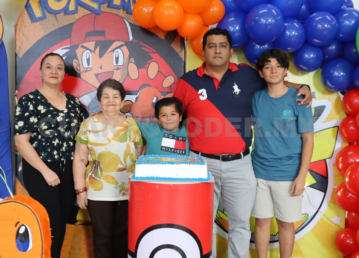José Elías cumple 9 años