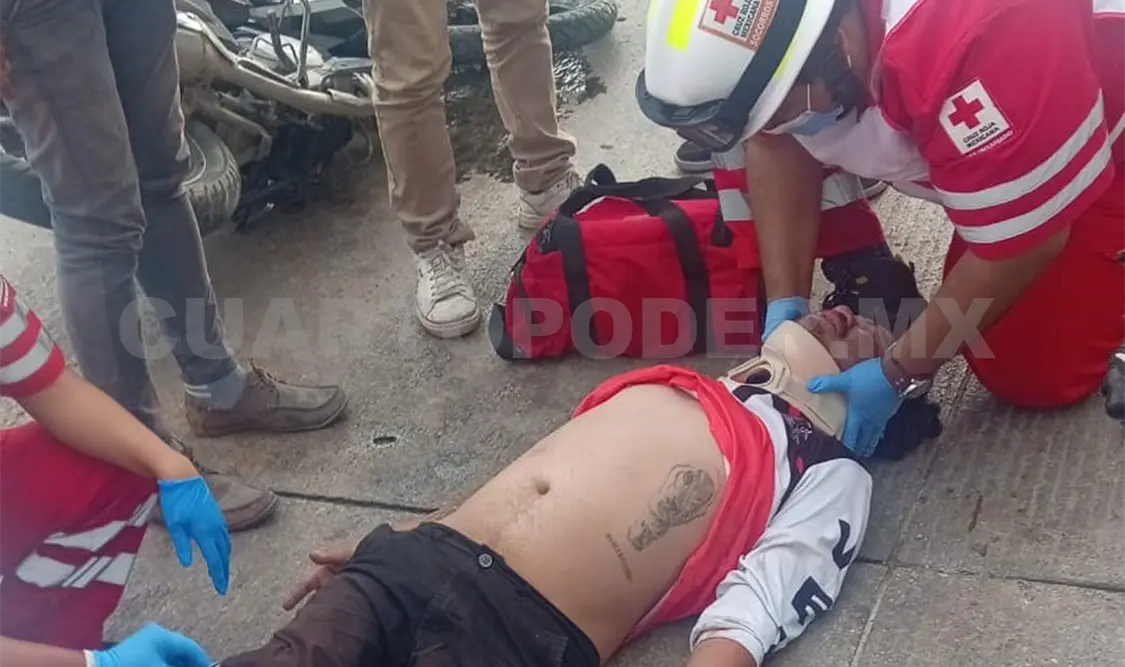 Fue socorrido y llevado de urgencia a un hospital ya que tenía una lesión considerable. Ulises Villalobos / CP