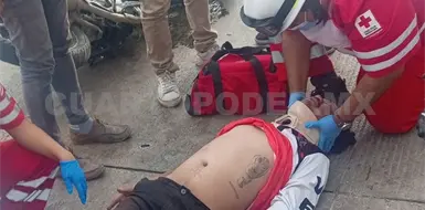 Repartidor termina con posible fractura