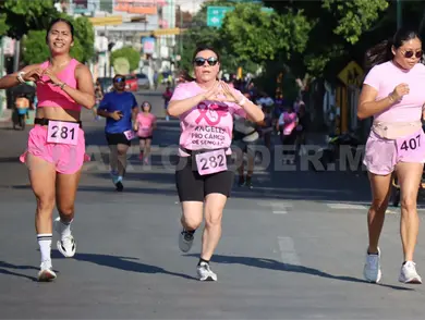 Corren por una noble causa en Tuxtla