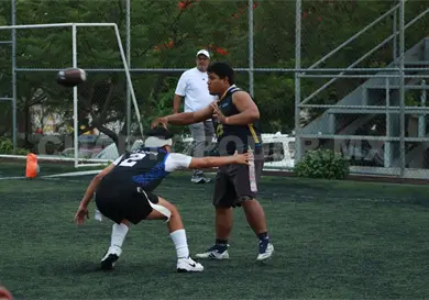 Mustangs se corona monarca del Mixto A