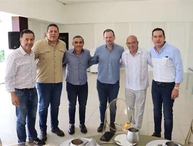 D&iacute;a del Padre, entre futbol y mariachis