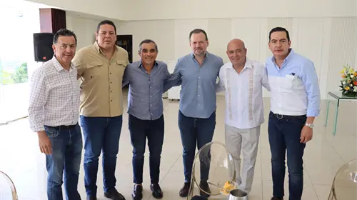 D&iacute;a del Padre, entre futbol y mariachis