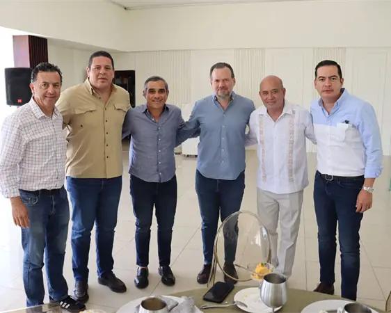 Día del Padre, entre futbol y mariachis