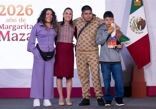 Registra Merl&iacute;n su imagen en el IMPI