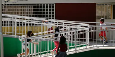 Escuelas cumplir&aacute;n con  metas del calendario