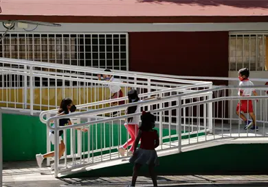 Escuelas cumplir&aacute;n con  metas del calendario
