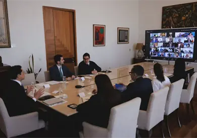 Pide Velasco a embajadores redoblar esfuerzos