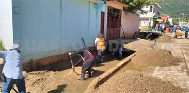 Piden a las autoridades atender hundimiento Piden a las autoridades atender hundimiento