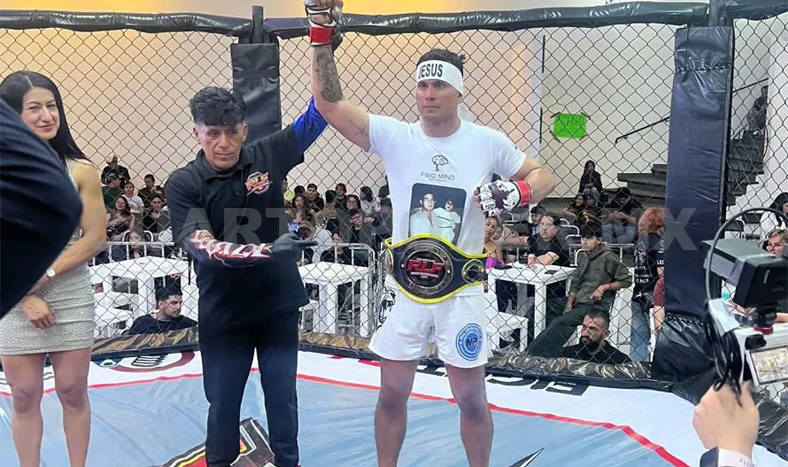 El peleador radicado en Chiapas definió el combate en el segundo “round” con un triángulo de brazo. Cortesía