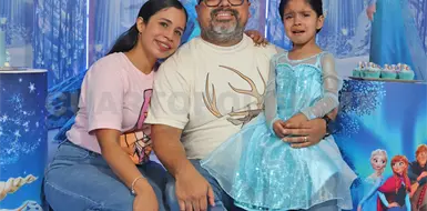 Sof&iacute;a: 4 a&ntilde;os de diversi&oacute;n congelada