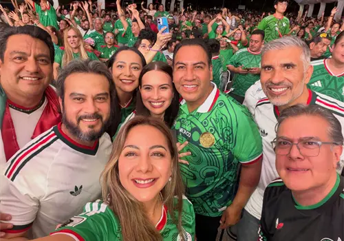Unidos por el triunfo de la selecci&oacute;n