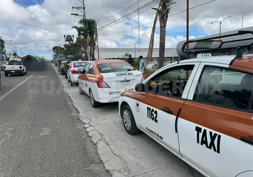 Transportistas se manifiestan en Comit&aacute;n