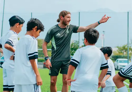 Real Madrid tendr&aacute; Clinic de Verano