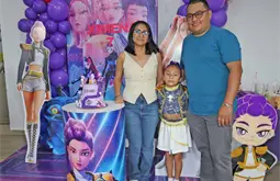 Ximena y su explosiva fiesta k-pop