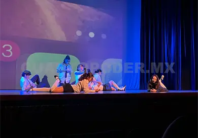 Alumnos exploran la dirección escénica Alumnos exploran la dirección escénica