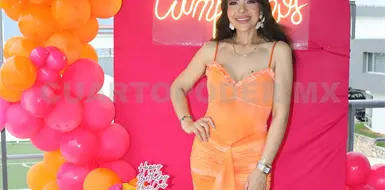 Feliz vuelta al sol, Ana Cris