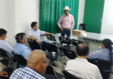Capacitan a productores de leche en Tonal&aacute;