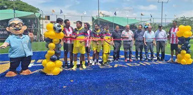 Reinauguran campo con Juego de Leyendas