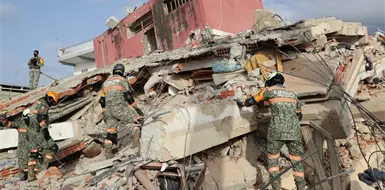 Cifra de muertos aument&oacute; a mil 450 tras sismos
