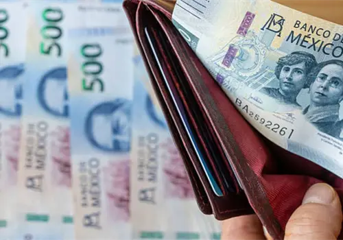 Por presunta doble plaza denuncian a un funcionario