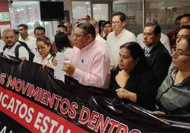 Maestros protestan ante nuevo nombramiento