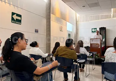 Analizan retos del acecho digital