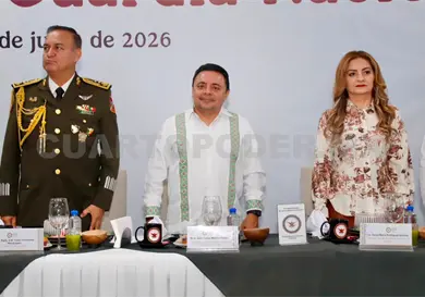 Moreno Guillén asiste a 7.º aniversario de GN Moreno Guillén asiste a 7.º aniversario de GN