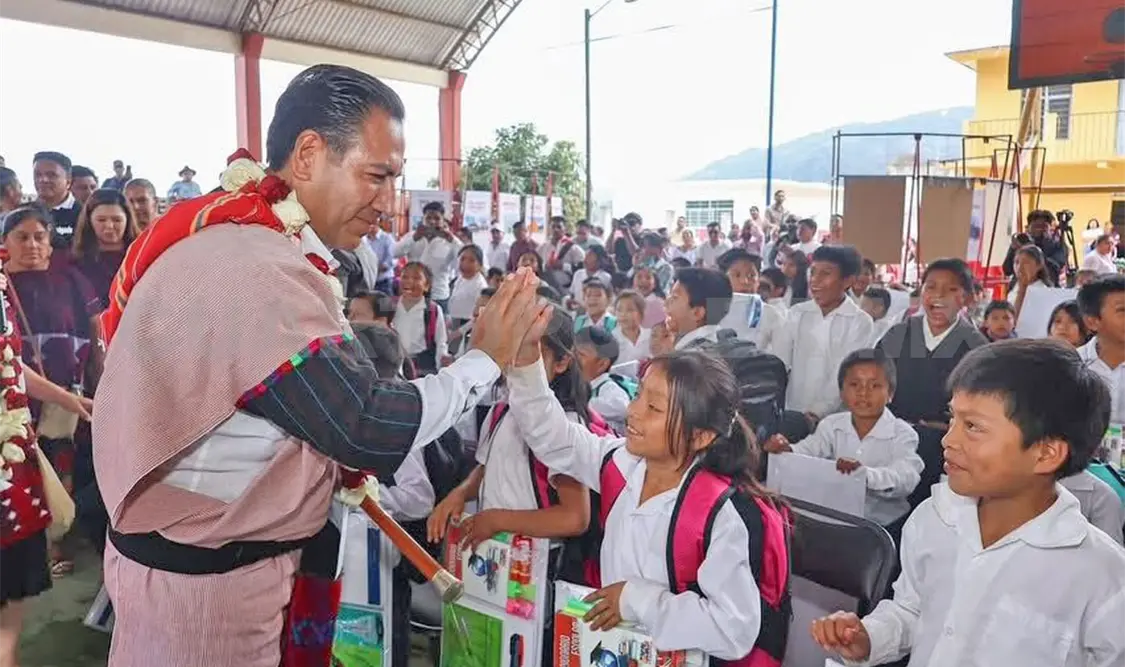 En materia de infraestructura educativa, se inauguraron espacios en distintos planteles y se anunciaron obras. CP