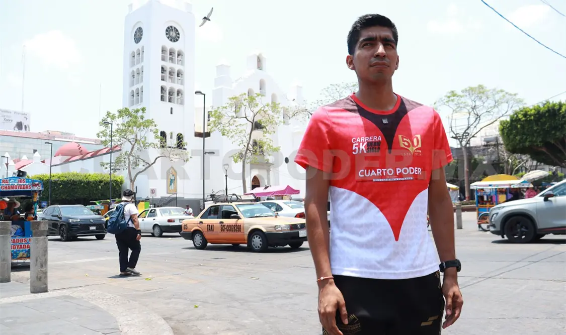 Este fin de semana se entregarán playeras y folios a los participantes de la carrera 50 Años de Ser tu Diario Vivir, en las oficinas de Cuarto Poder Galerías Boulevard. Samuel Meneses/CP