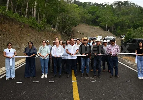 Llevan obras prioritarias a Copainalá y San Fernando Llevan obras prioritarias a Copainalá y San Fernando