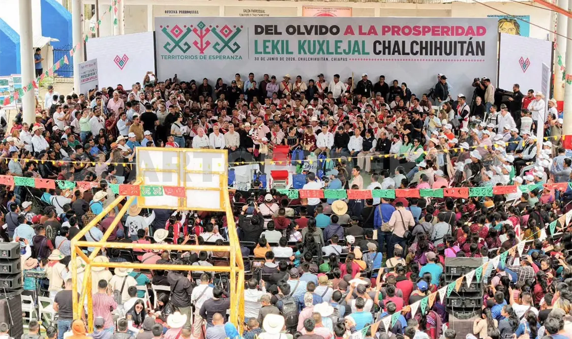 Se llevó a cabo el arranque oficial de actividades de la UMM de Pemex, en el parque central de Chalchihuitán. CP