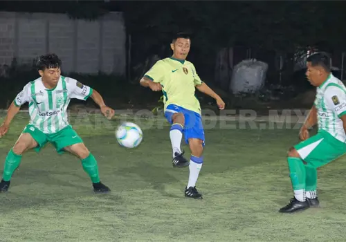 Stronch conquista t&iacute;tulo de Liga Semanal