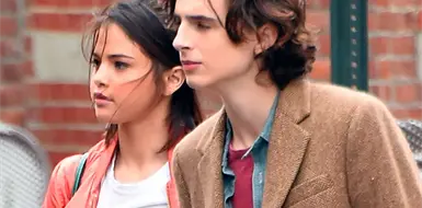 Timothée y Selena protagonizan filme Timothée y Selena protagonizan filme