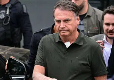 Ampl&iacute;an prisi&oacute;n domiciliaria de Jair Bolsonaro