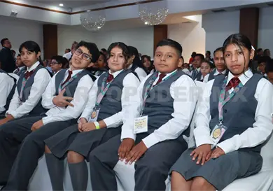 Becan a 88 estudiantes de Chiapas