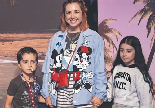 Famosos disfrutan la magia de Disney Famosos disfrutan la magia de Disney