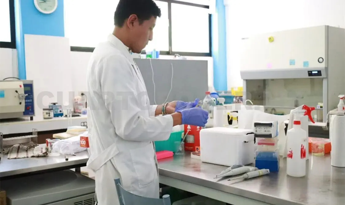 El investigador dijo que el laboratorio del Tecnológico de Tuxtla es bastante avanzado. Cortesía