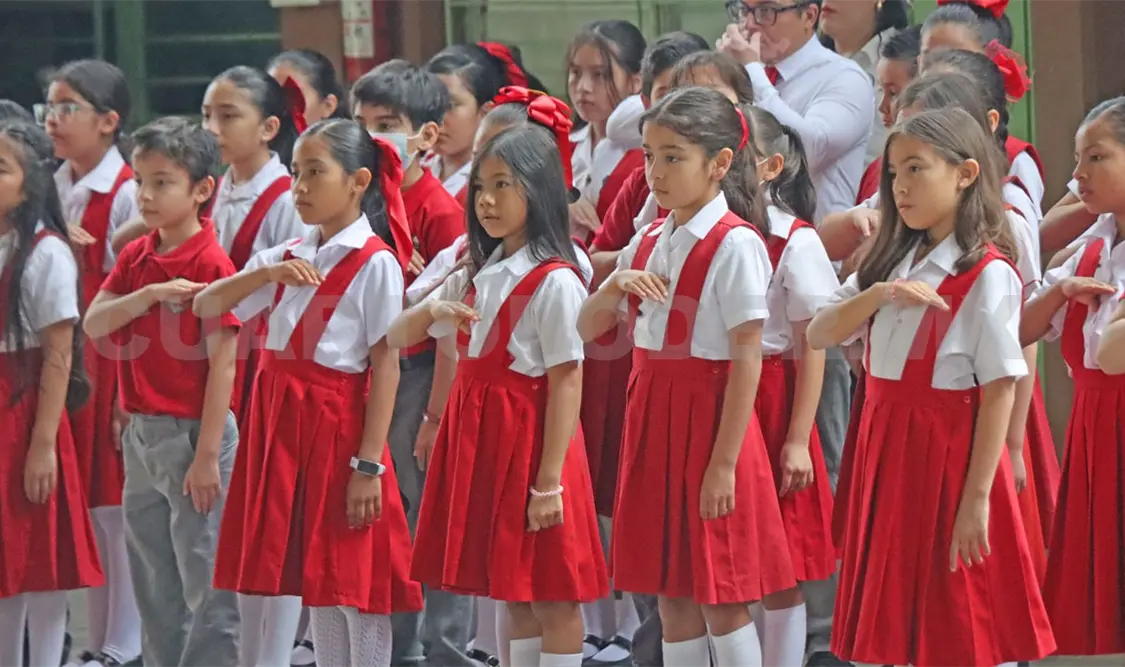 En las últimas dos semanas del calendario escolar se realizan las clausuras en las escuelas. Diego Pérez / CP