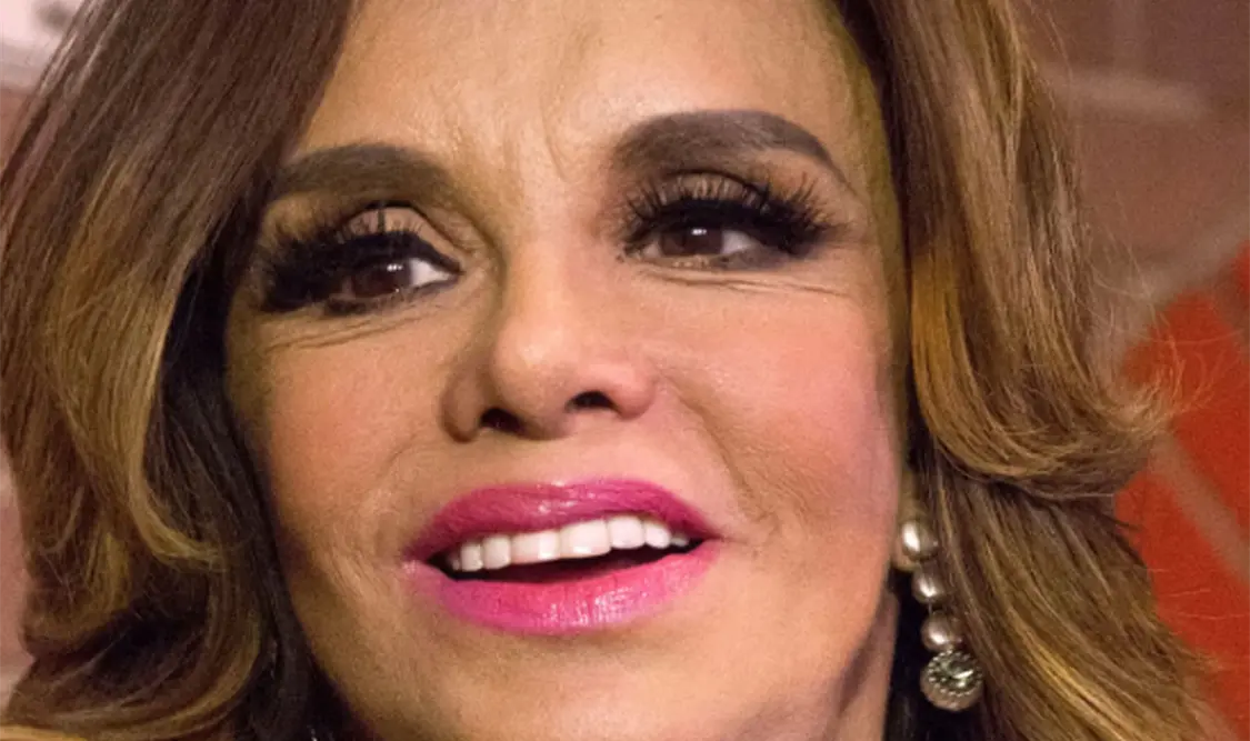 Lucía le responde a Angélica María