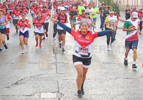 Celebran medio siglo de Cuarto Poder