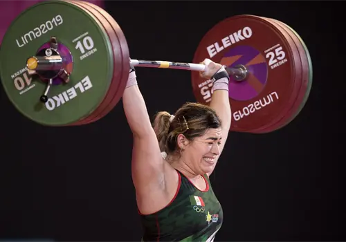 Aremi Fuentes inicia ruta hacia Los &Aacute;ngeles