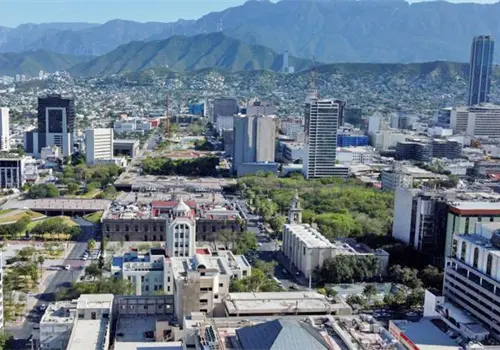 Crece 5.3 % inventario de naves industriales