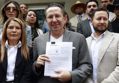 Impugna Que siga la Democracia negativa a registro